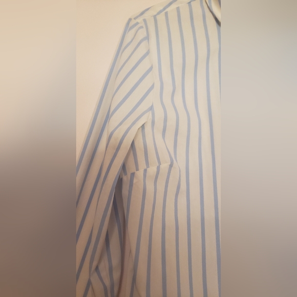 Blue and White Striped Button-Up Shirt With Pleated Cuffs 🤍 - Picture 5 of 9